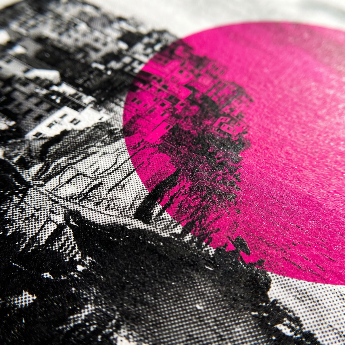 Print Manarola Siebdruck Detail Neonpink Rasterdruck