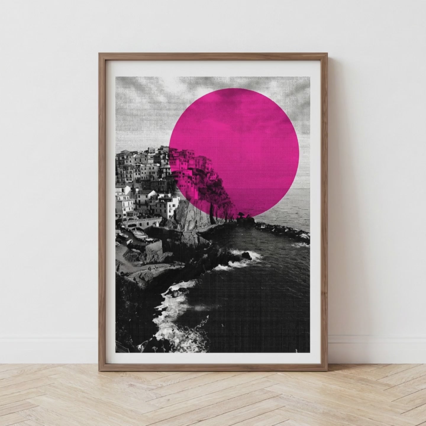Print Manarola Cinque Terre Siebdruck Neonpink im Holzrahmen